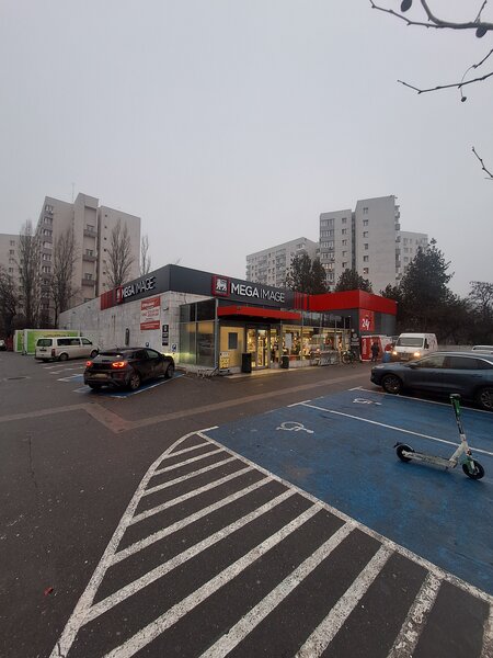 Titan, Metrou, Mega Image Liviu Rebreanu,